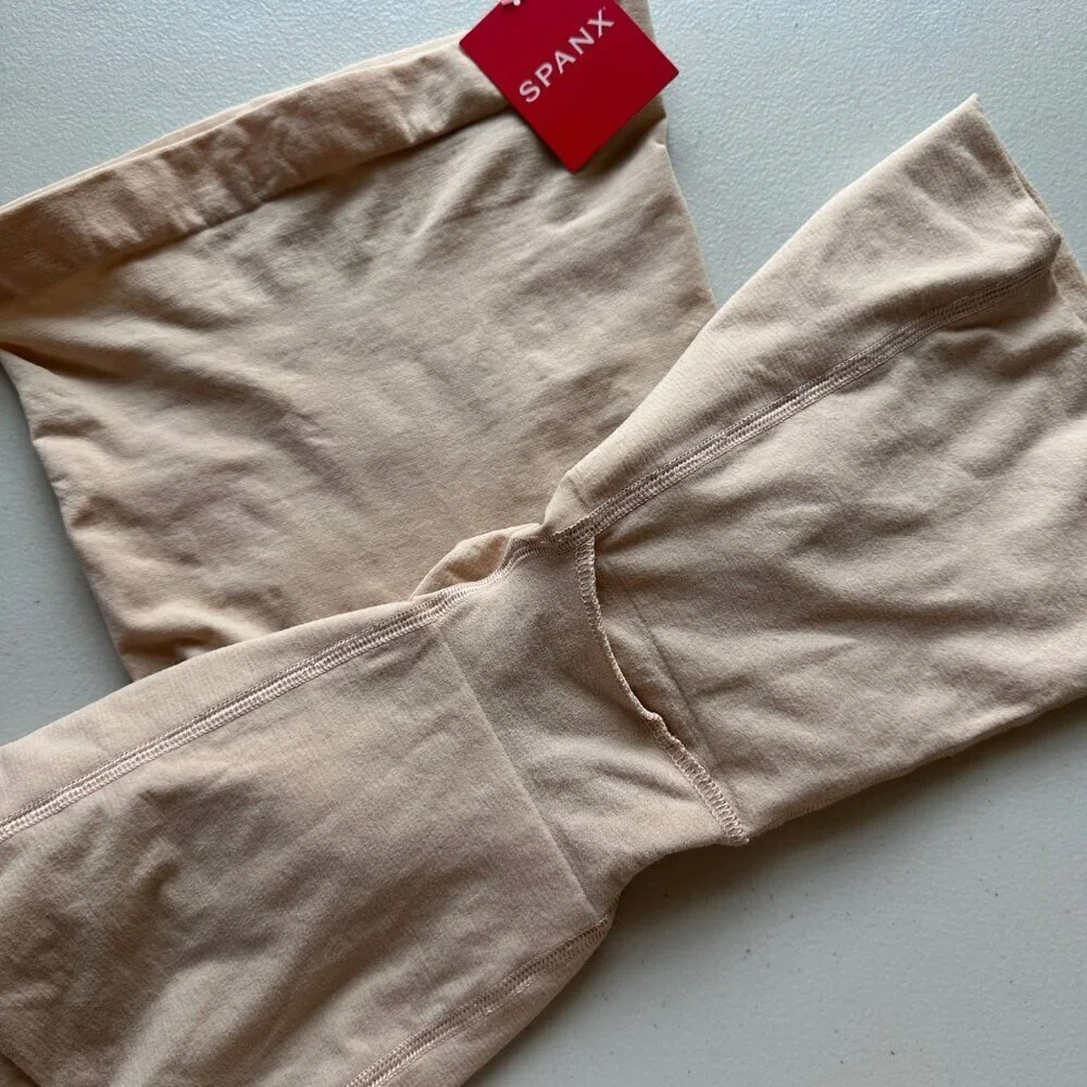 Spanx Seamless Higher Power Shorts in Beige Size M